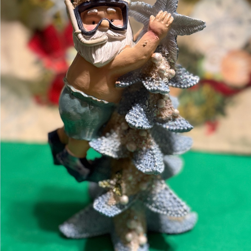 Festive Reptile Climbing Ornament
